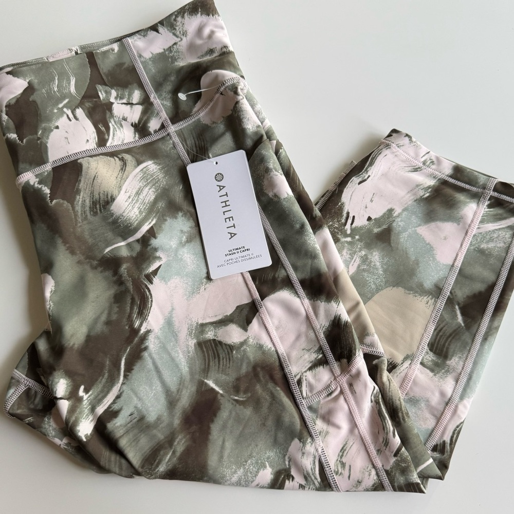 Ultimate Stash II Capri Leggings